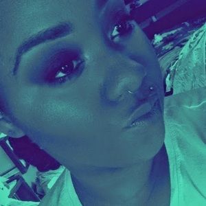 Meet your Posher, Brianna